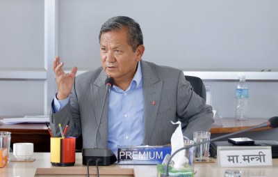  संवैधानिक परिषद्लाई अनिर्णयको बन्दी बनाउन हुँदैन : मन्त्री गुरुङ 